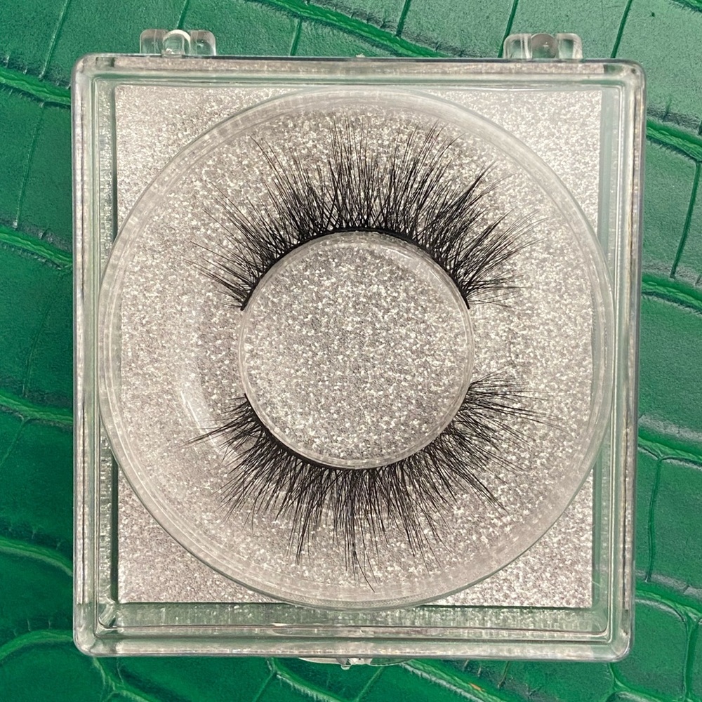 As If 💁🏻‍♀️ | 14mm Mink Lashes